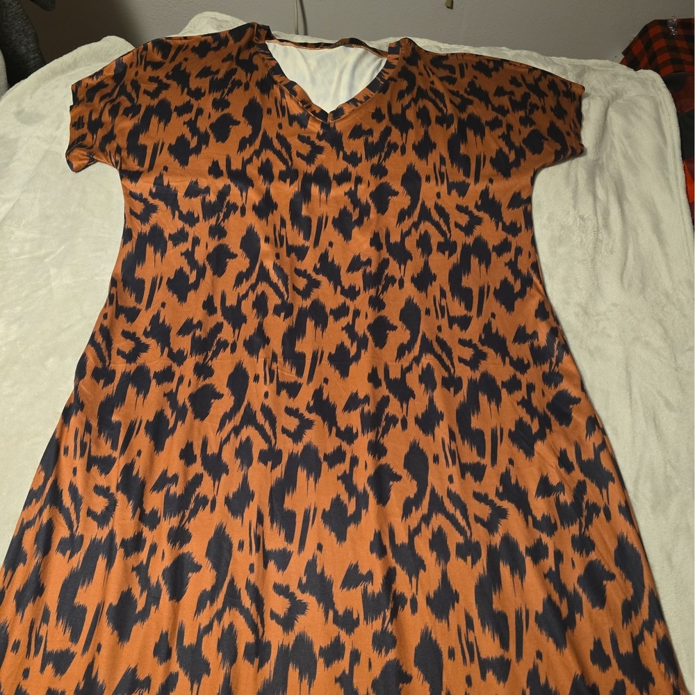 Huskary V-Neck Leopard Print Maxi T-Shirt Dress Size XXL Pockets Casual Mob wife